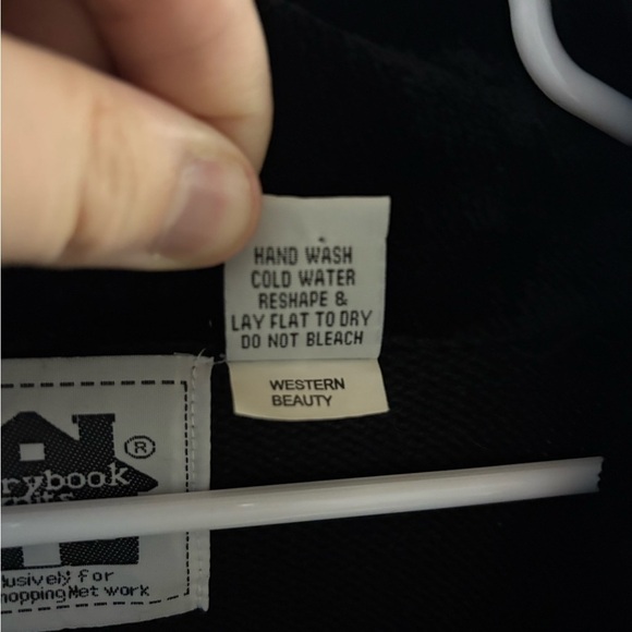 Vintage Storybook Knits Black and Pink Cardigan - Picture 9 of 13